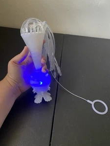 Disney Animal Kingdom Pandora Avatar Blinklicht Woodsprite funktioniert - Bild 1 von 12