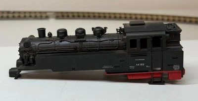 Gehäuse/Oberbau der Tenderlokomotive BR 64 (BR64), DR, Epoche II, Lok-Nr. 64 180 - Bild 1 von 4