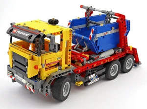LEGO Technik 42024 Container-Truck - Picture 1 of 3