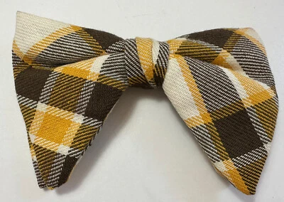 RARE VINTAGE BOW TIE, CLIP ON STYLE Mad Men MidCentury Yellow Beige Brown Plaid Foto 1 de 3