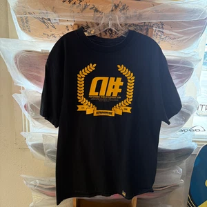 Alphamnumeric Performance Mind Development Team Black Large T-Shirt - Picture 1 of 1