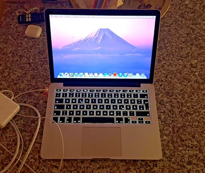 Apple MacBook Pro 2012 - Intel i5 - 8GB RAM - 512 GB SSD - 13 Zoll - Bild 1 von 4