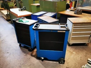 werkzeugwagen mit Ausziehfläche - Bild 1 von 2