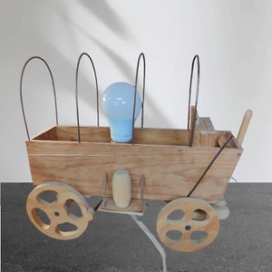 Covered Wagon Lamp without the Cover - Picture 1 of 7