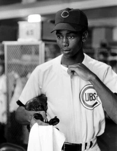 Chicago Cubs Ernie Banks 8x10 Photo MLB Baseball Print #7 - Picture 1 of 1