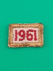Parche de segmento pequeño 1961 rojo blanco y dorado BSA Boy Scouts America - Imagen 1 de 2
