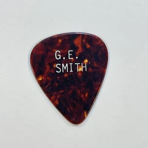 Vintage 1984 G.E. Smith Guitar Pick Bob Dylan Hall & Oats - Picture 1 of 2