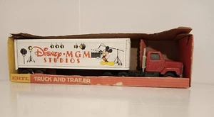 Disney MGM Studios Tractor/Trailer Set by ERTL - Picture 1 of 11