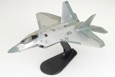 HA2823 Hobby Master F-22A Raptor 1/72 Model #04-4065 USAF 422nd TES Mirror - Image 1 of 2