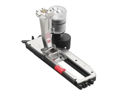 Pie de ojal completamente automático estilo BERNINA #3A genuino con diapositiva. ¡NUEVO! Foto 1 de 3