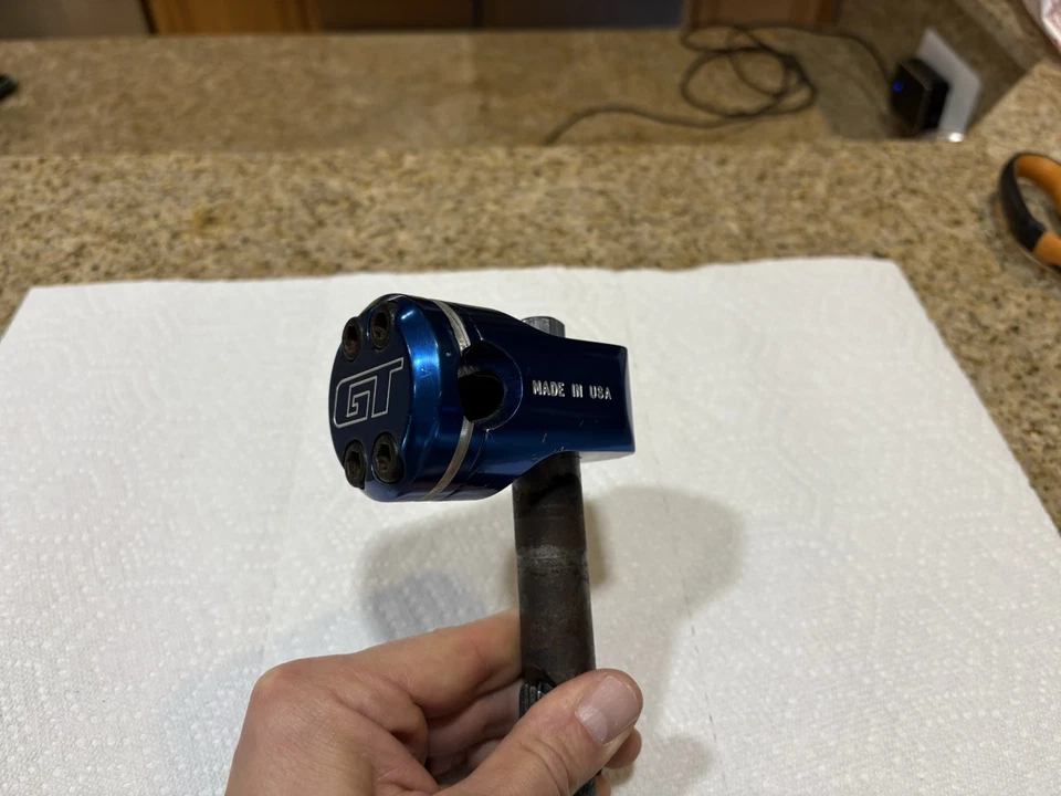 GT Piston Stem 1” Threaded Made In USA BMX Freestyle Blue - Image 1 of 4