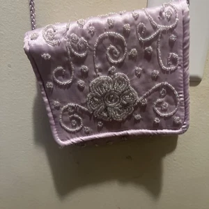 Wunderschöne Abendtasche Pailletten Flieder - Bild 1 von 7