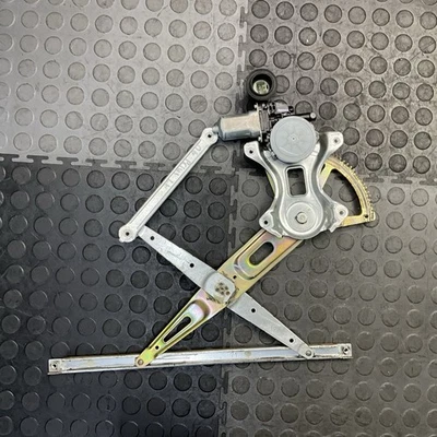 Regulador de vidrio para ventanas laterales delanteras izquierdas Toyota Prius 2004-2008 con conjunto de motor OEM Foto 1 de 4