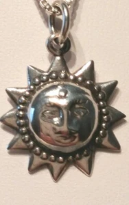 Himmlische Sonne Anhänger Sterlingsilber an einer 16 Zoll Box Kette - Bild 1 von 7