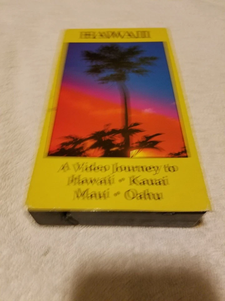 Hawaii:  [VHS] - Image 1 of 1