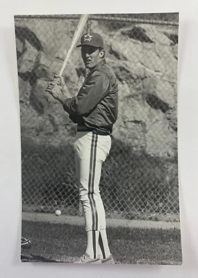 Mike Moore (1985) Seattle Mariners Vintage Baseball Postcard PCSM - Image 1 of 2
