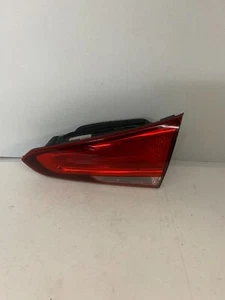 Kia Forte Sedan 2017-2018 RH Passenger Tail Light 92404-B0600 - Imagen 1 de 5