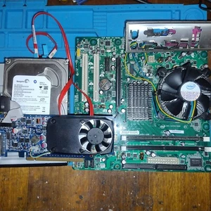 KIT Intel 945 Core2Duo E4500 mATX nVidia GeForce Windows XP DDR2 Seagate HDD DVD - Picture 1 of 10
