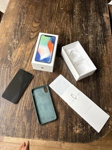 Apple iPhone X Unlocked 64GB White - Used Condition - Picture 1 of 22