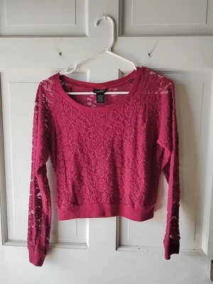 Top corto Rue21 Borgoña Encaje Manga Larga Talla Grande Y2K Hada Caprichosa Foto 1 de 2