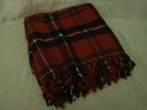 Manta Faribo a Cuadros Tartán Rojo 55X55 100% Acrílico Hecha en EE. UU. - Imagen 1 de 4