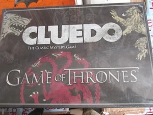 CLUEDO GOT GAME OF THRONES BRETTSPIEL VERPACKT NEU SW HASBRO GESCHRUMPFT VERPACKT VERSIEGELT - Bild 1 von 4