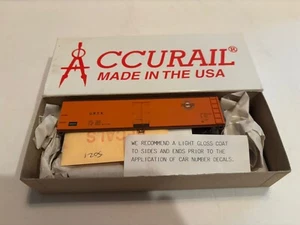 Accurail 5th Ave. Car Shops C.G.W. WD Reefer URTX Kit - Picture 1 of 2