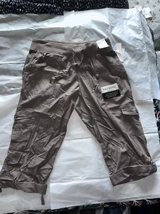 Women’s Capri pants size medium - Picture 1 of 6