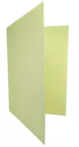 Tarjeta en blanco de color amarillo canario pre-puntuada A4 a A5 y A5 a A6 240gsm - Imagen 1 de 2