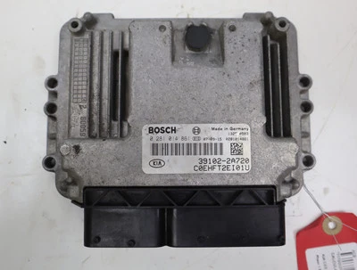 Calculateur moteur occasion KIA CEE D I Phase 1 SW - 1.6 CRDI 115ch - - Immagine 1 di 4