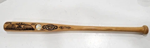 1998 Miller Park Milwaukee Brewers Heavy Hitter Bat Silver/24k Gold Coin #52/500 Cover