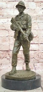Bronze Army Hero Memorial Statue Signed Original by Fisher Lost Wax Figurine - Picture 1 of 10
