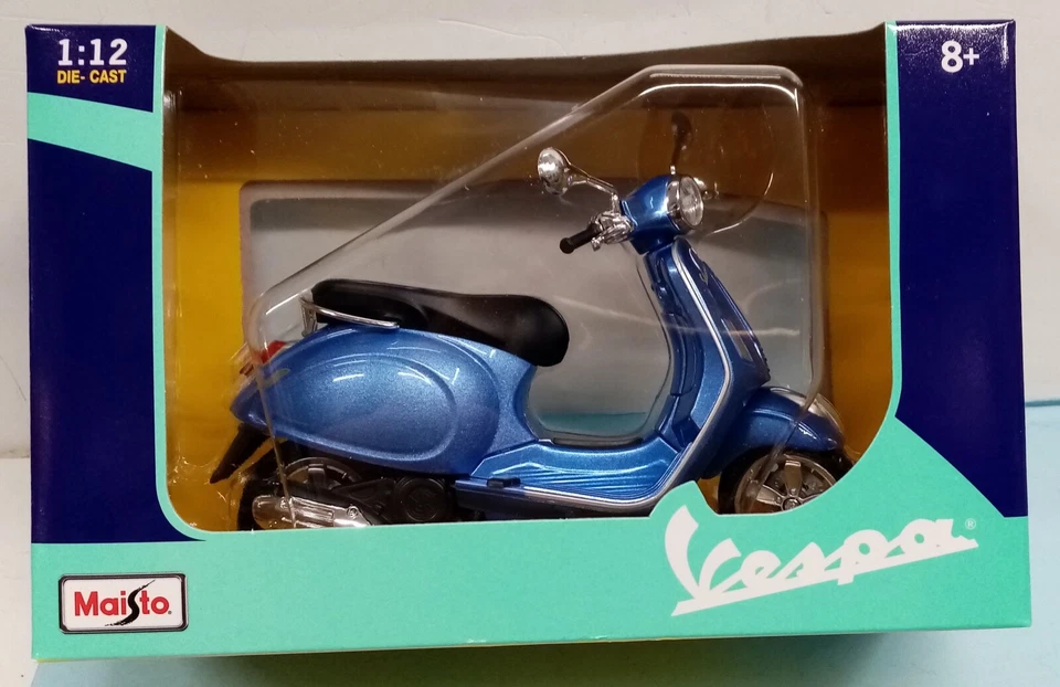 MAISTO  1/12 - MOTO VESPA PRIMAVERA 150 BLU METAZZIATO - Immagine 1 di 1
