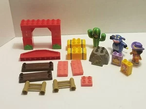 Dora the Explorer Mega Bloks Wild West Adventure Playset 3009 NOT Complete - Picture 1 of 5