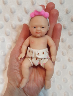 4.5 /11cm Mini Full Body Silicone 13cm Bady Girl   Zoe'' Doll Lifelike Mini Rebo • 19£