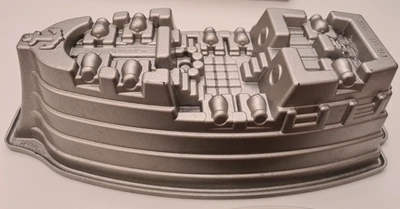 Nordic Ware - Backform - Piratenschiff - Aluminium - 2,4 L - Bild 1 von 3