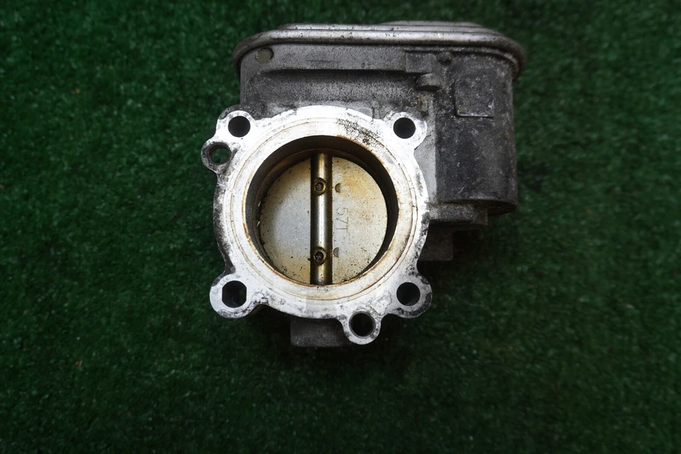 Jeep Patriot 2007 2,4 L carrocería del acelerador OEM 04891735AC Foto 1 de 4