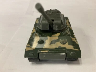 Tanque fundido a presión militar majorette 1/64, camafeo verde oscuro, RARO Foto 1 de 4