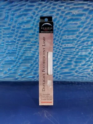 Marineland T5 Daylight Fluorescent Aquarium Lamp - 6200K - 6 Watts - 9” Length - Image 1 of 4