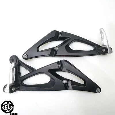 2010 BMW K1300S ЗАДНИЙ ПАССАЖИР НОЖНЫЕ КОЛЫШКИ СЛЕВА НАПРАВО - Изображение 1 из 4