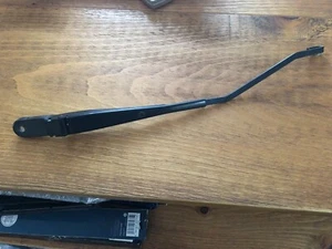 Original MG Rover MG TF / MGF - Wischerarm RHD Fahrerseite - DKB102030 - Bild 1 von 5