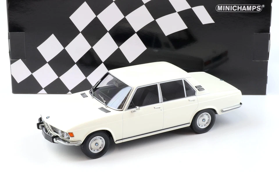 1:18 Minichamps BMW 2500 (E3) Limousine 1968 Blanc - Photo 1/4