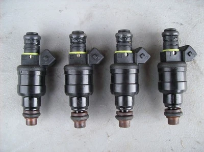 Fuel Rail Injector Set from 1986 Porsche 944 - 1/1 007 2023/07/15 - Imagen 1 de 4