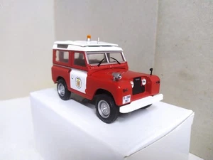 Land Rover 88 . Bomberos de Barcelona . Salvat . Escala 1/43 - Imagen 1 de 7