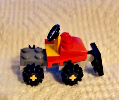 LEGO Snow Plow Tractor Day 1 60235-2 Advent Calendar 2019 - 16 parts - Image 1 of 4