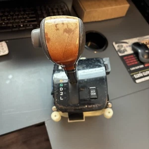 2002 Lexus RX300 Gear Shifter Assembly  - Picture 1 of 10