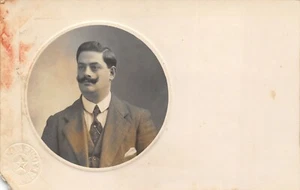 8) ANCONA FOTOGRAFIA M MARINO UOMO CON BAFFI SCRITTA AL VERSO NEL 1915 - Bild 1 von 2
