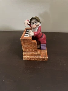 Disney Snow White Grumpy Dwarf Playing Piano 65th Anniversary Enesco Figurine - Picture 1 of 13