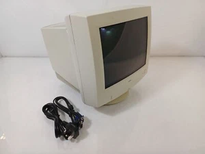Dell D828L 15" 1024 x 768 VGA Vintage Retro Gaming CRT Monitor With Stand - Picture 1 of 8