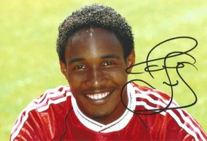 MAN UNITED: PAUL INCE FIRMADA 6x4 FOTO DE RETRATO + CERTIFICADO DE AUTENTICIDAD - Imagen 1 de 1
